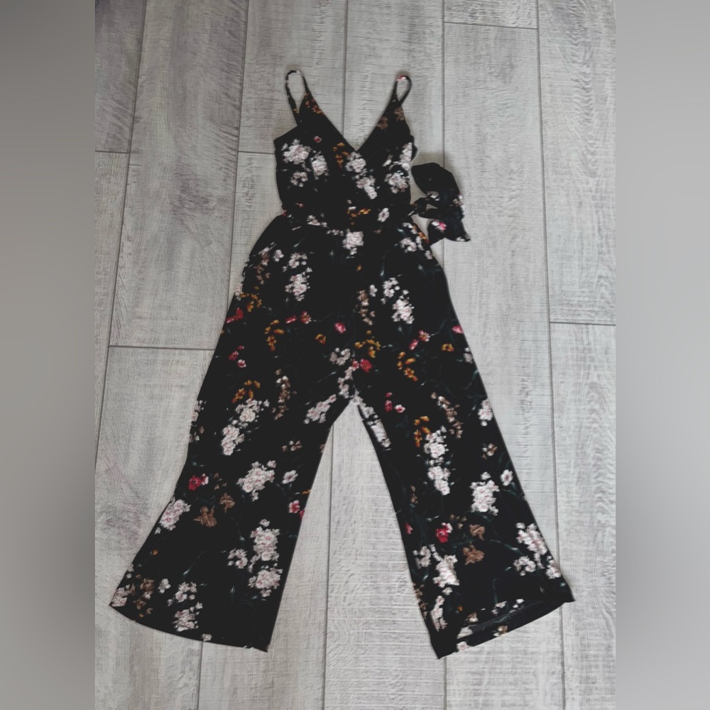 Kaileigh Stitch Fix Black Floral Rica Knit Crop Wide Leg Jumpsuit Size XS EUC.